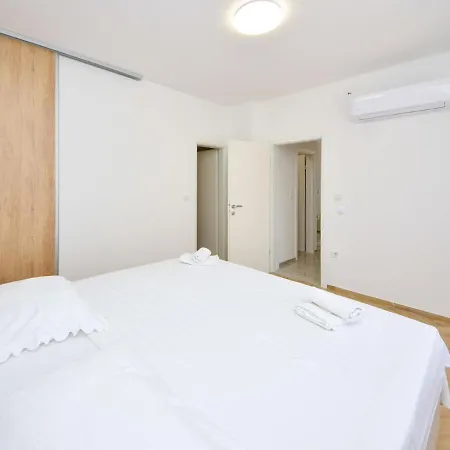 Katarina By Interhome *